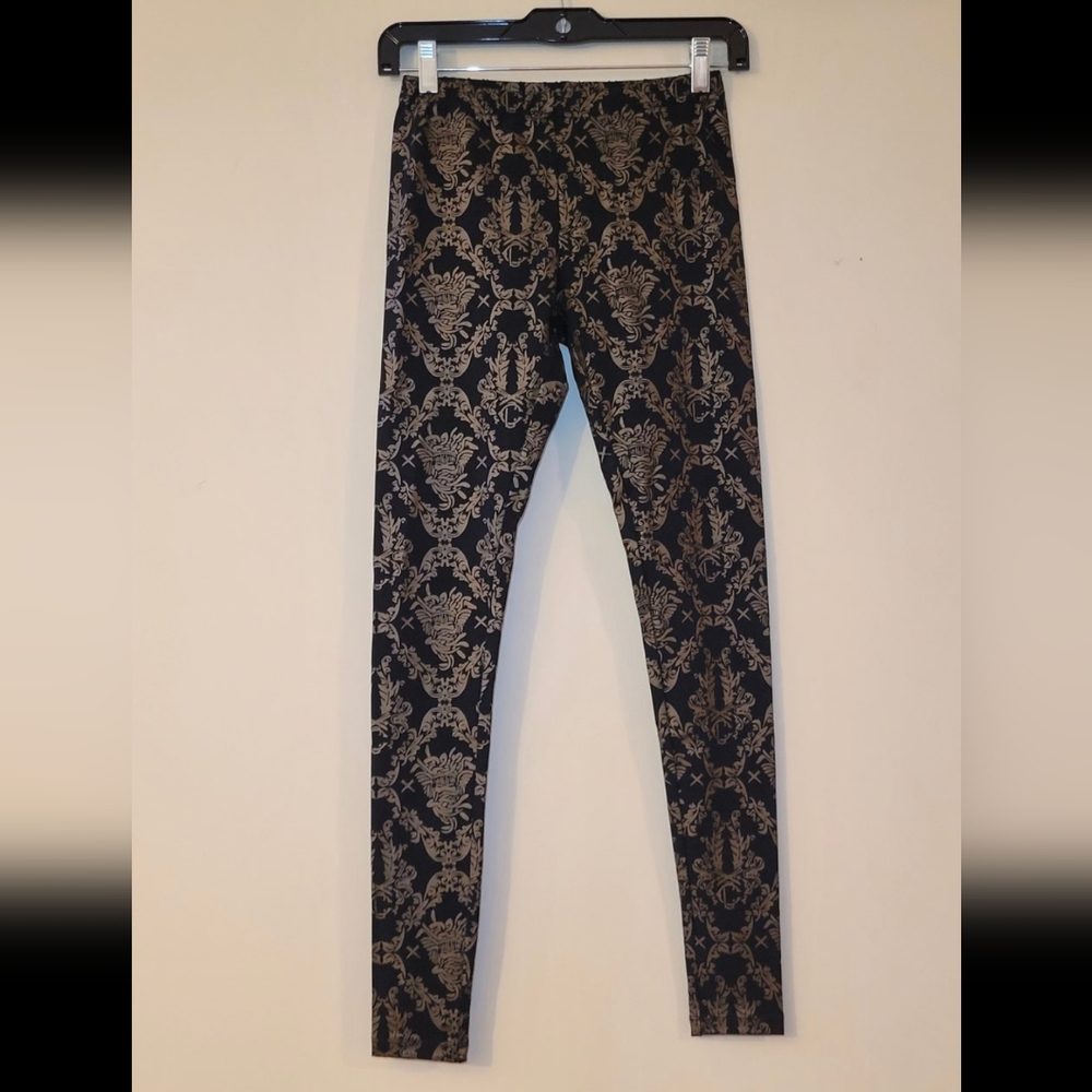 XS womans black and gold crooks & castles leggings vamp